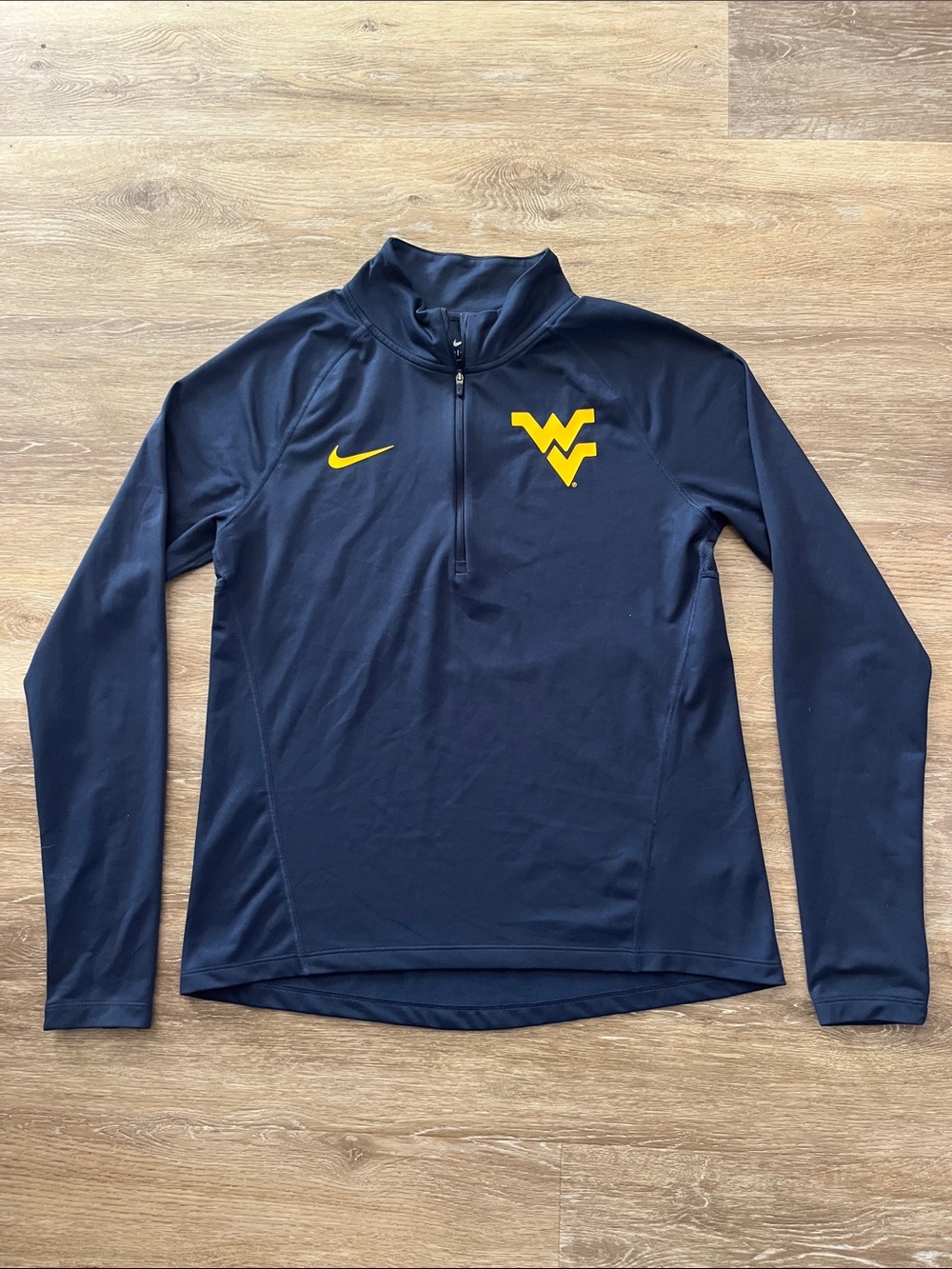 Nike Dri-Fit West Virginia Mountaineers Women’s Long Sleeve Pullover Blue Size M